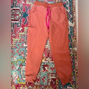 Women’s Figs scrub pants